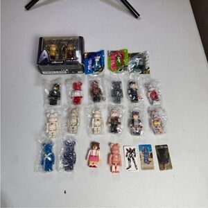 Bearbrick 100% Lot Of 20